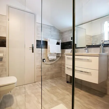 Fit Luxury Penthouse アパート
