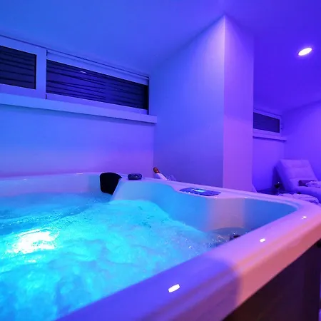 Fit Luxury Penthouse * ザダル